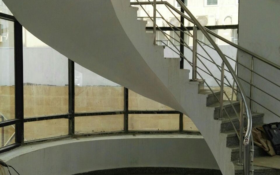 مبني اداراي بالتجمع الاول